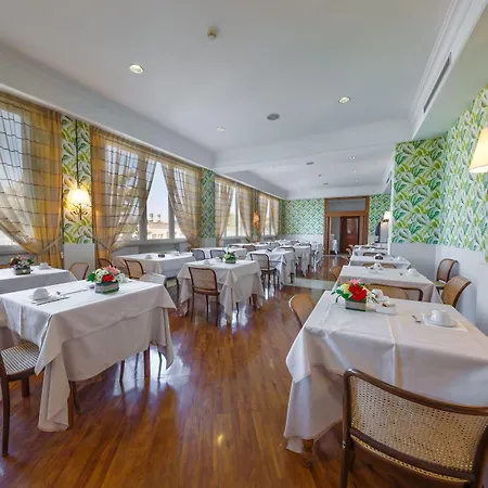 Lido ホテル パッシニャーノ・スル・トラジメーノ