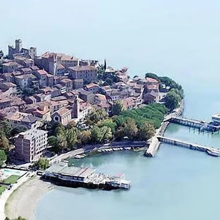 ホテル Lido パッシニャーノ・スル・トラジメーノ