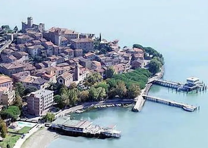 Hotell Lido Passignano sul Trasimeno