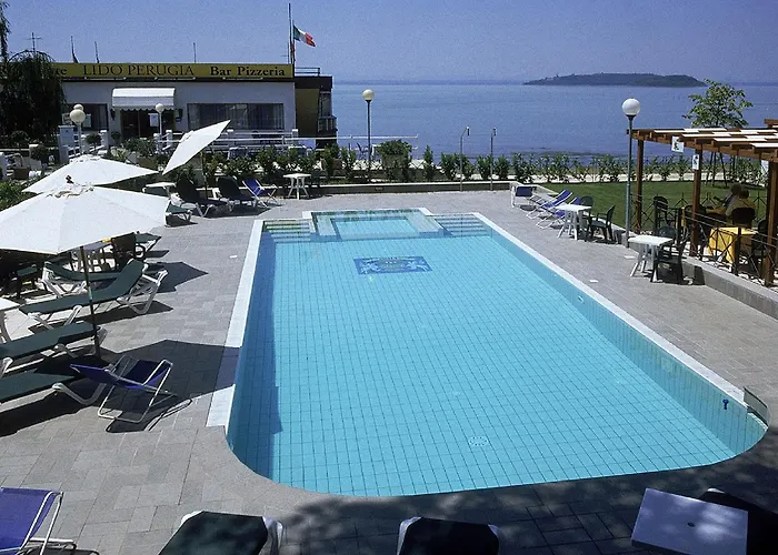 Lido 4* パッシニャーノ・スル・トラジメーノ